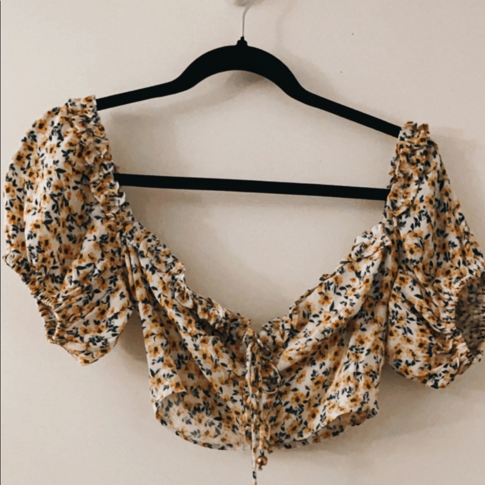 Puff Sleeve Floral Crop Top